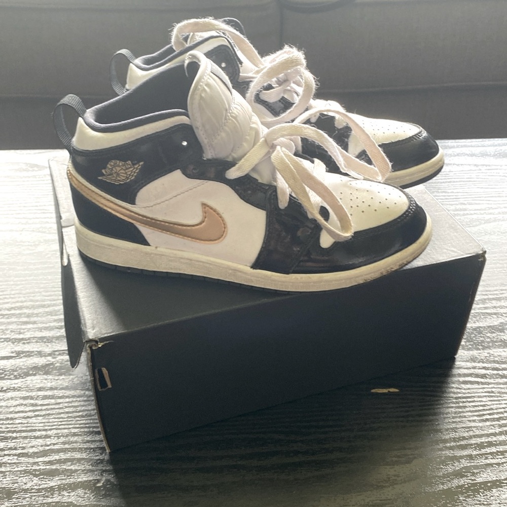 Jordan 6 Retro